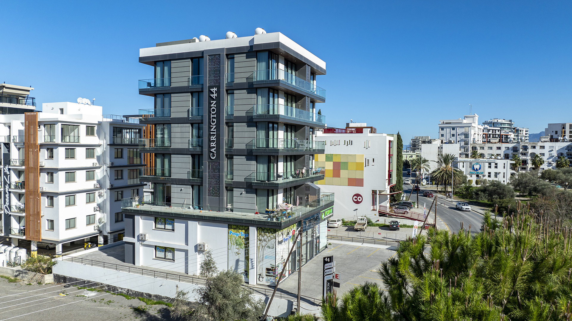 Luxury city center apartments and shops, Carrington 44